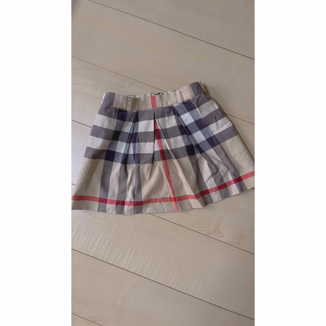 BURBERRYスカート KIDS キッズ/ベビー/マタニティのキッズ服女の子用(90cm~)(スカート)の商品写真
