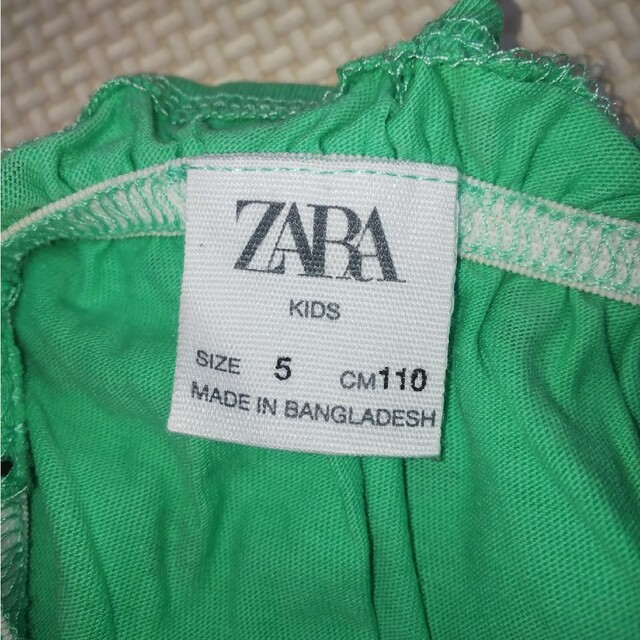 ZARA KIDS(ザラキッズ)のZARAKIDS キャミソール 未使用 キッズ/ベビー/マタニティのキッズ服女の子用(90cm~)(Tシャツ/カットソー)の商品写真