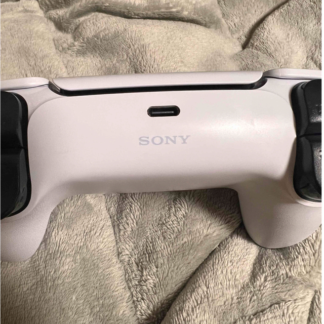 SONY(ソニー)のPlayStation5 デュアルセンス コントローラー CFI-ZCT1J  エンタメ/ホビーのゲームソフト/ゲーム機本体(その他)の商品写真