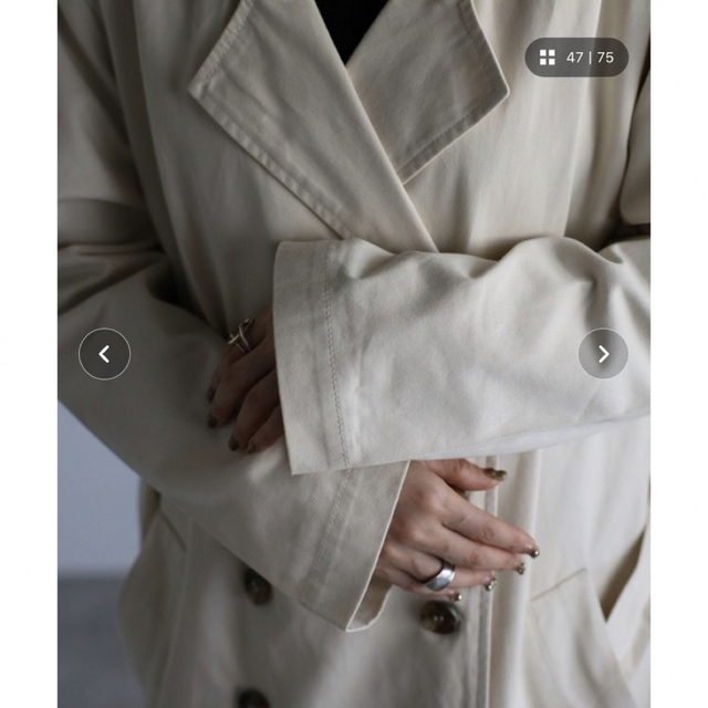 新品【Fizz】ピーチ起毛オーバーサイズトレンチコート レディースのジャケット/アウター(トレンチコート)の商品写真
