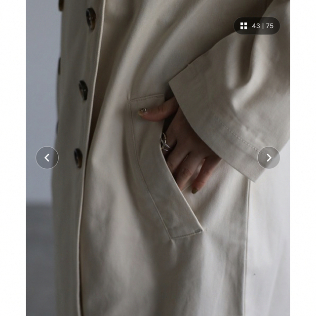 新品【Fizz】ピーチ起毛オーバーサイズトレンチコート レディースのジャケット/アウター(トレンチコート)の商品写真