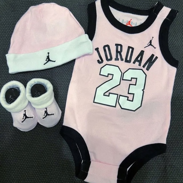 Jordan Brand（NIKE）(ジョーダン)のJORDDN ロンパース　 キッズ/ベビー/マタニティのベビー服(~85cm)(ロンパース)の商品写真