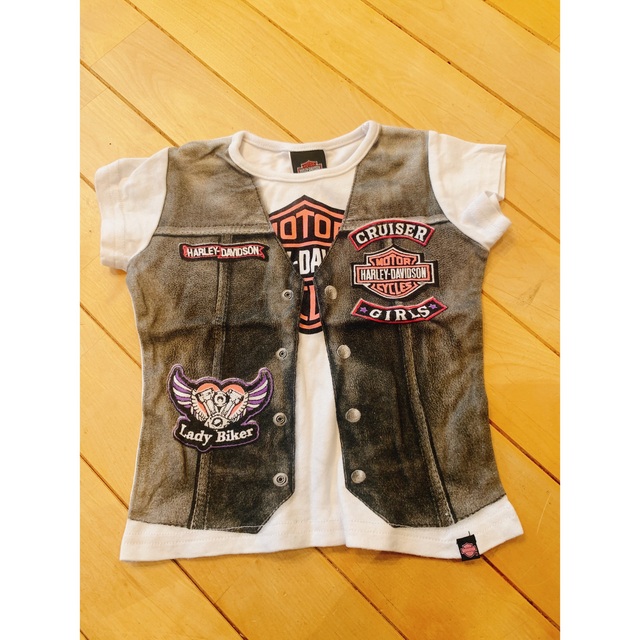 Harley Davidson(ハーレーダビッドソン)のハーレー　Tシャツ　キッズ　90cmくらい　女の子　美品 キッズ/ベビー/マタニティのキッズ服女の子用(90cm~)(Tシャツ/カットソー)の商品写真