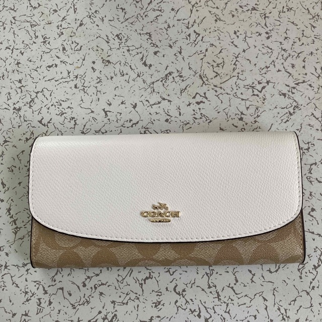 COACH(コーチ)のcoach 長財布 レディースのファッション小物(財布)の商品写真