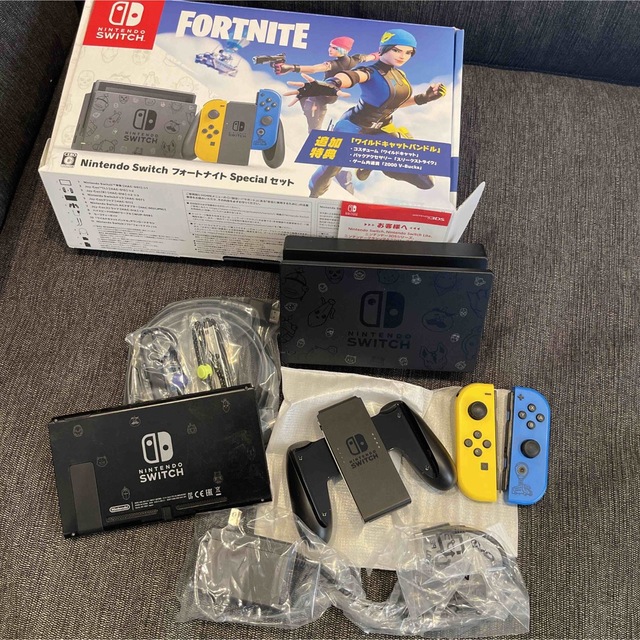 ニンテンドーSwitch フォートナイト - 家庭用ゲーム機本体