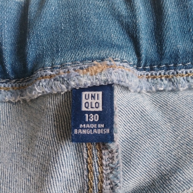 UNIQLO(ユニクロ)のUNIQLO　デニムレギンスパンツ　130 キッズ/ベビー/マタニティのキッズ服女の子用(90cm~)(パンツ/スパッツ)の商品写真