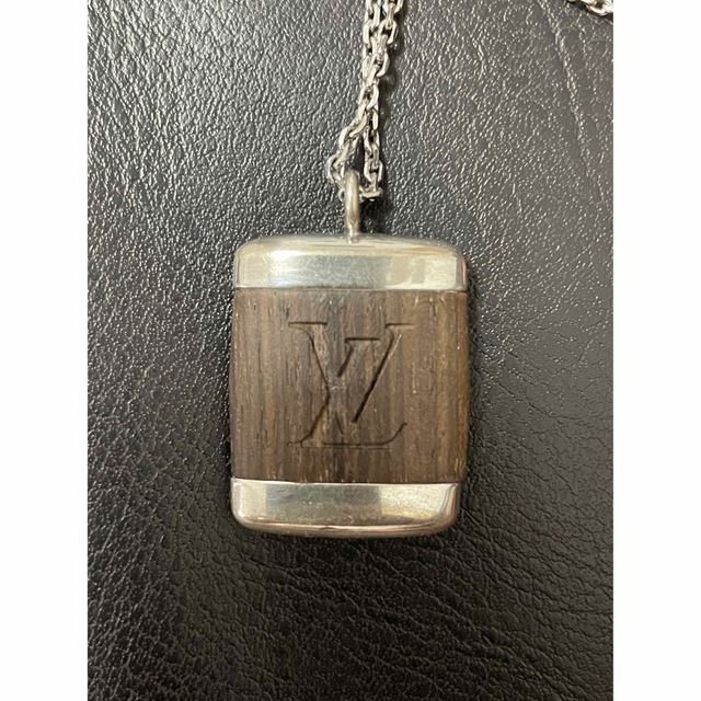 LOUIS VUITTON(ルイヴィトン)のルイヴィトン　LOUIS VUITTON  ネックレス パンダンティフ ボワ  メンズのアクセサリー(ネックレス)の商品写真