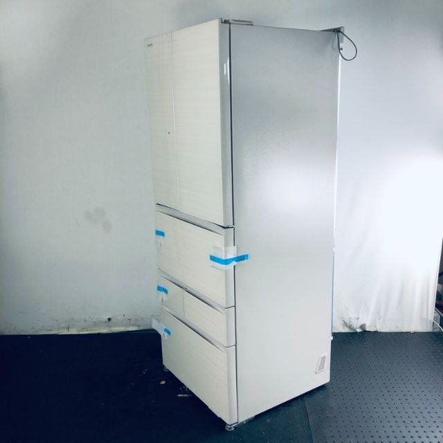☆自社エリア内限定商品☆ 中古 6ドア冷蔵庫 東芝 (No.2646)の通販 by