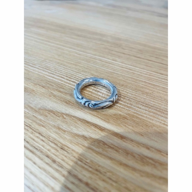 Chrome Hearts(クロムハーツ)のクロムハーツ　スクロールバンドリング　16 メンズのアクセサリー(リング(指輪))の商品写真