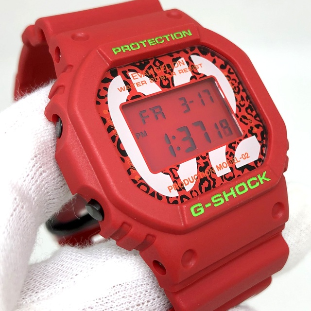 G-SHOCK(ジーショック)のG-SHOCK ジーショック 腕時計 DW-5600 RADIO EVA-02 メンズの時計(腕時計(デジタル))の商品写真