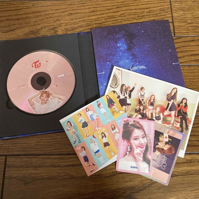 TWICE SIGNAL CD トレカ エンタメ/ホビーのCD(K-POP/アジア)の商品写真