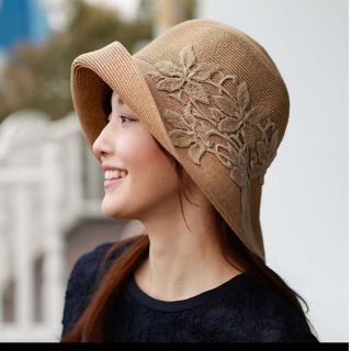 ヘルシ価格 アシーナニューヨーク プルメリア 麦わら帽子 新品 未使用