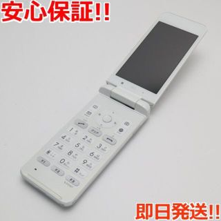 キョウセラ(京セラ)の超美品 au KYF31 GRATINA 4G ホワイト (携帯電話本体)