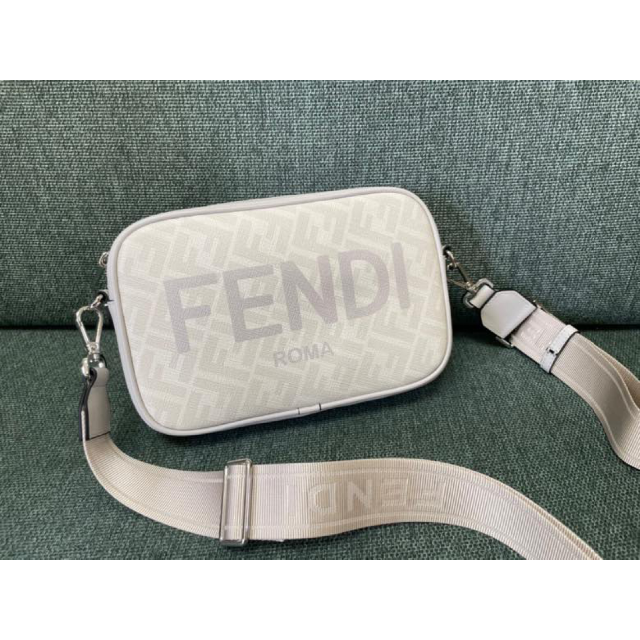 楽天スーパーセール】 FENDI - FENDI ショルダーバッグ ショルダー