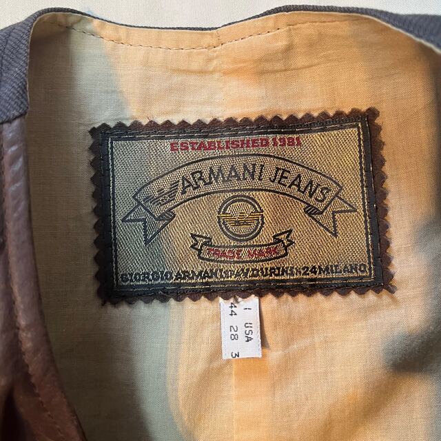 ARMANI JEANS - アルマーニジーンズ AJ レザーベスト 90sの通販 ARMANI JEANS - アルマーニジーンズ AJ レザーベスト 90sの通販
