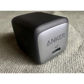 アンカー(Anker)のAnker 急速充電器Nano Ⅱ 30w(バッテリー/充電器)