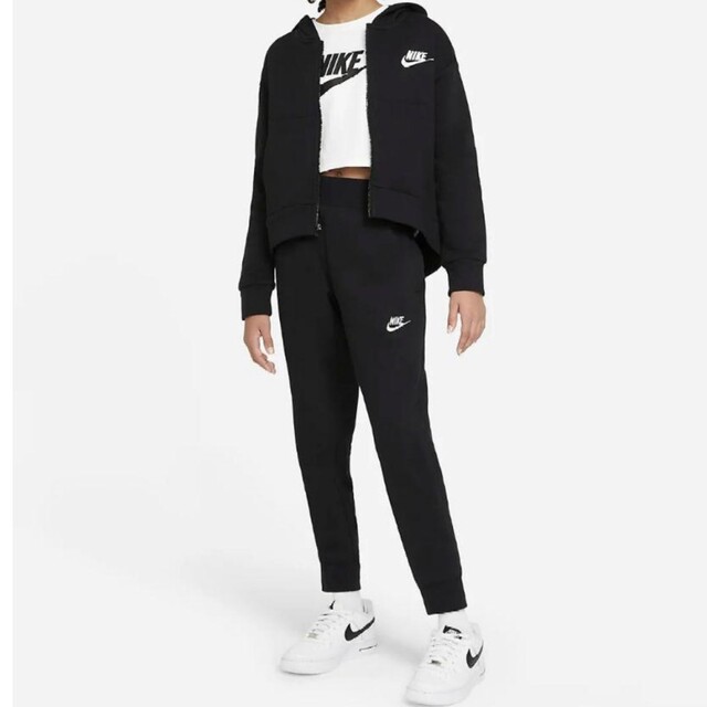 NIKE(ナイキ)の定価以下　ナイキ　フリースパンツ　スウェット　160 キッズ/ベビー/マタニティのキッズ服男の子用(90cm~)(パンツ/スパッツ)の商品写真