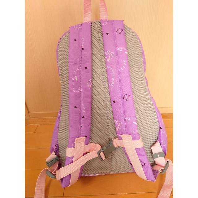 NICE CLAUP(ナイスクラップ)の値下げ◆美品■ NICE CLAUP ■ ラブバニー リュックサック 15L キッズ/ベビー/マタニティのこども用バッグ(リュックサック)の商品写真