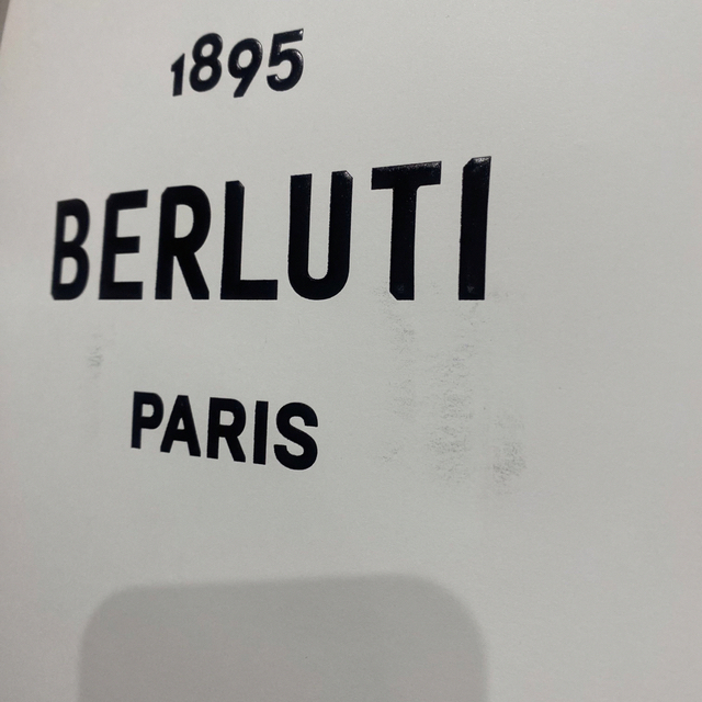 Berluti(ベルルッティ)のBERLUTI 1895 PARIS  レディースのバッグ(ショップ袋)の商品写真