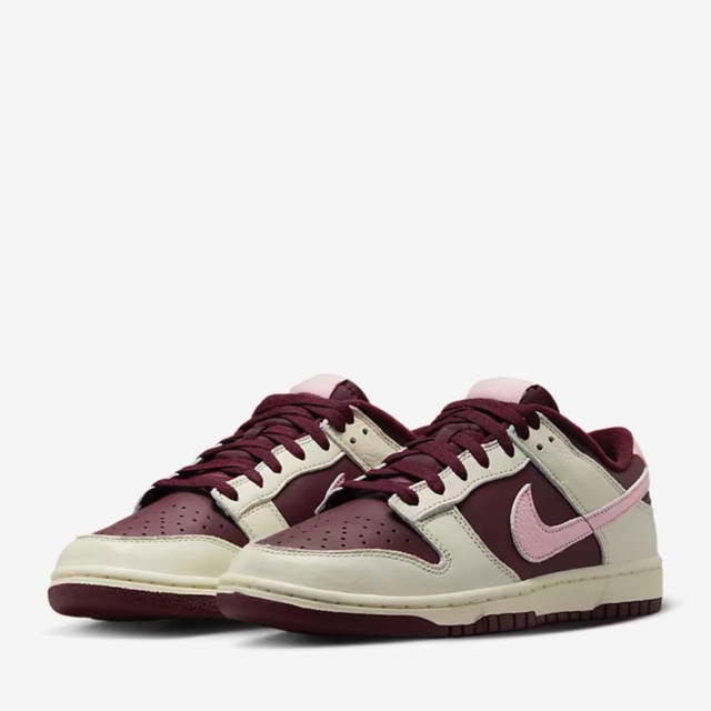 NIKE(ナイキ)の★着画あり★Nike Dunk Low Valentine’s Day 26.5 メンズの靴/シューズ(スニーカー)の商品写真