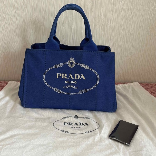 PRADA(プラダ)のカナパ トートバッグ 大きいサイズ Lレディース 手提げ ボストン カバン レディースのバッグ(トートバッグ)の商品写真