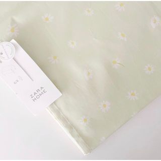 ザラホーム(ZARA HOME)の新品 ZARA HOME ザラホーム デイジープリント レジン テーブルクロス(テーブル用品)