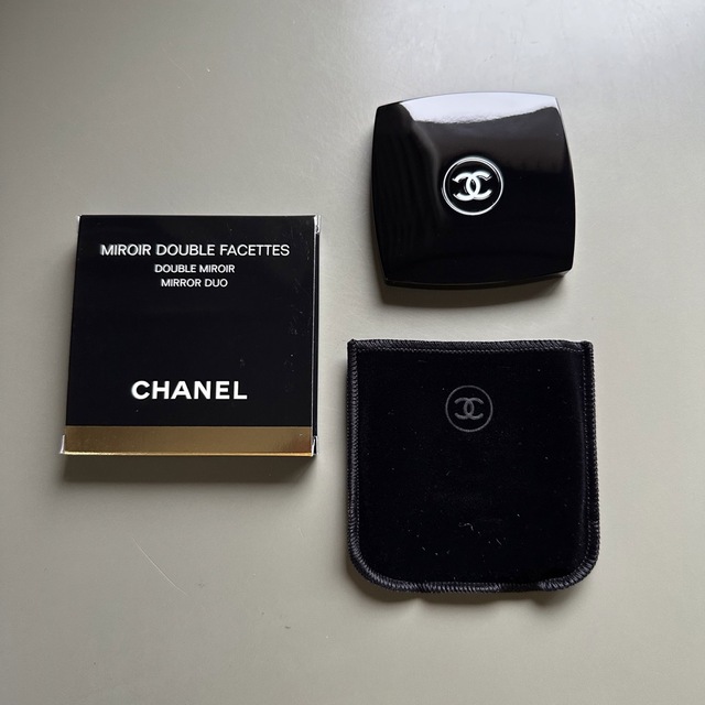 CHANEL(シャネル)のシャネル ミロワールドゥーブルファセット CHANEL MIROIR レディースのファッション小物(ミラー)の商品写真