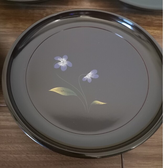 銘々皿　５枚　高級美術漆器　黒に季節の花 インテリア/住まい/日用品のキッチン/食器(食器)の商品写真