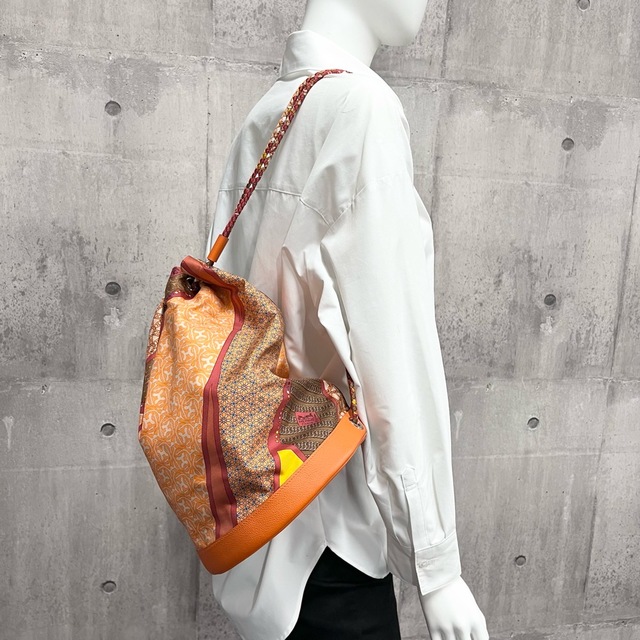 ギフト エルメス HERMESソワクール22 巾着ショルダーバッグ | ochge.org