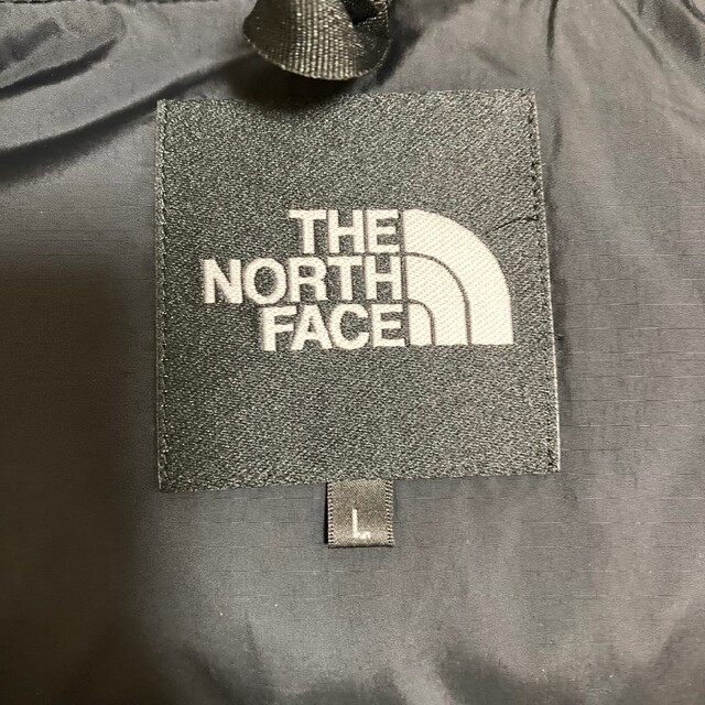 THE NORTH FACE(ザノースフェイス)のノースフェイス　ヌプシジャケット　ベージュ レディースのジャケット/アウター(ダウンジャケット)の商品写真