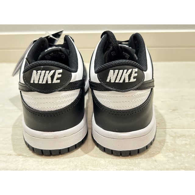 NIKE WMNS Dunk Low “White/Black”