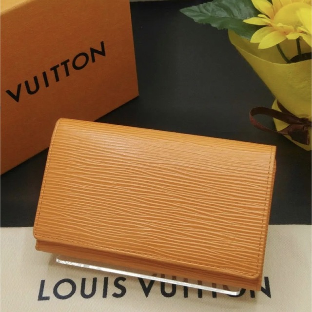 美品・正規品　Louis Vuitton エピ トレゾール 二つ折り財布