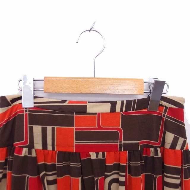 FRAGILE(フラジール)のフラジール FRAGILE フレア スカート ひざ丈 総柄 薄手 38 茶 赤 レディースのスカート(ひざ丈スカート)の商品写真