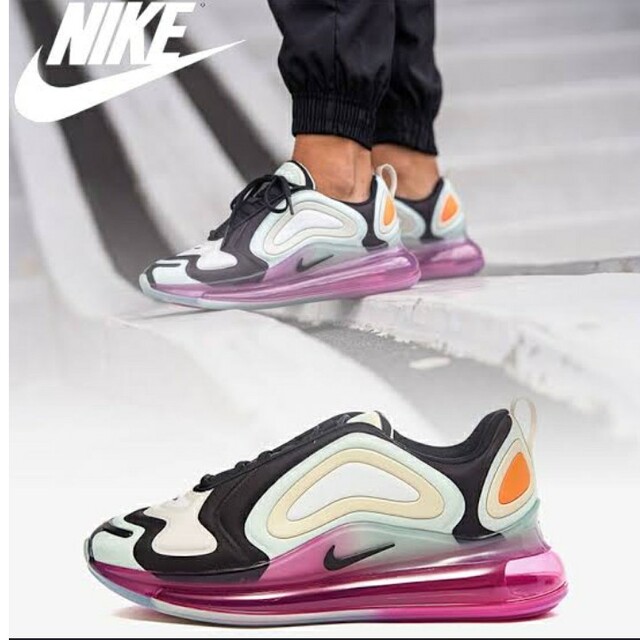 NIKE(ナイキ)のNIKE エア スニーカーNike完売必須！ナイキ NIKE Womens レディースの靴/シューズ(スニーカー)の商品写真