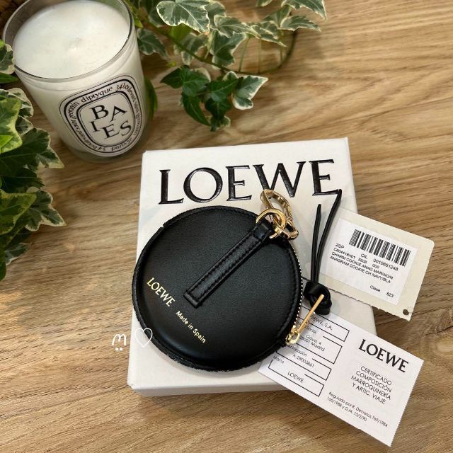 最前線の LOEWE ロエベ クッキーチャーム アナグラムジャガード コイン