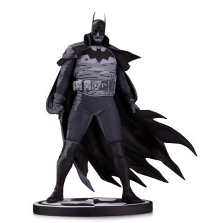 ディーシー(DC)のＤＣバットマンブラックアンドホワイトバットマンフィギュアマイクミニョーラ(アメコミ)