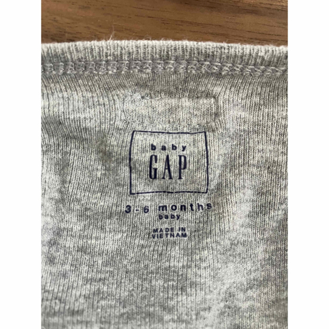 babyGAP(ベビーギャップ)のbaby GAP セットアップ　3-6M キッズ/ベビー/マタニティのベビー服(~85cm)(ロンパース)の商品写真