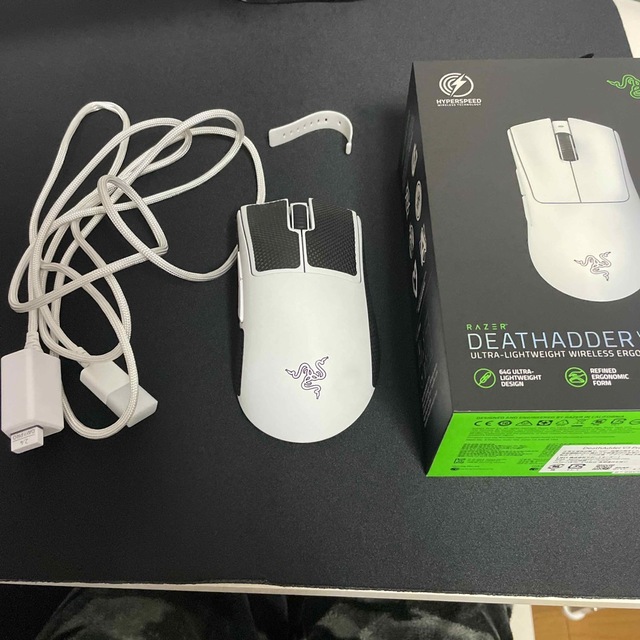 Razer(レイザー)のrazer deathadder v3 pro スマホ/家電/カメラのPC/タブレット(PC周辺機器)の商品写真