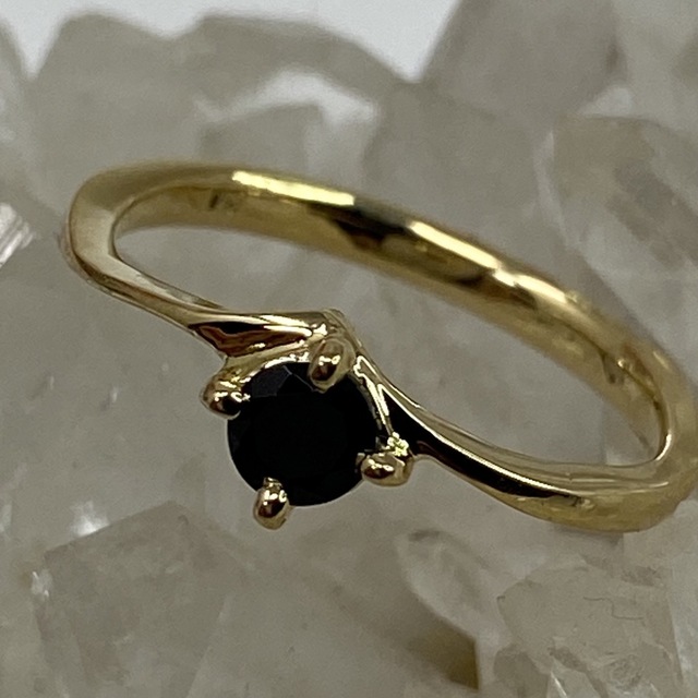 ブラックダイヤモンドk18YG AU750 18金　天然ブラックダイヤモンド　0.28ct リング