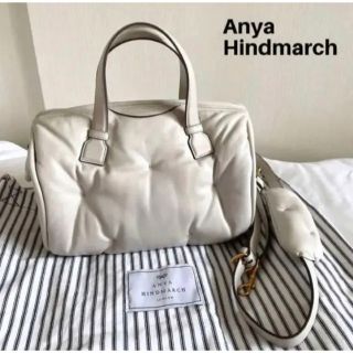 アニヤハインドマーチ(ANYA HINDMARCH)のANYA HINDMARCH チャビーバレル　バレル　ショルダーバッグ(ショルダーバッグ)