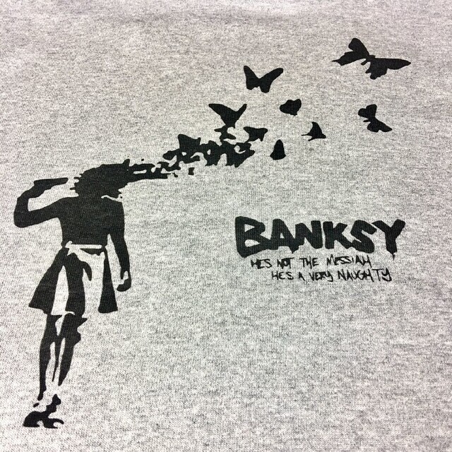 【BANKSY】新品 拳銃 スーサイド アゲハ蝶 蝶々 パーカー