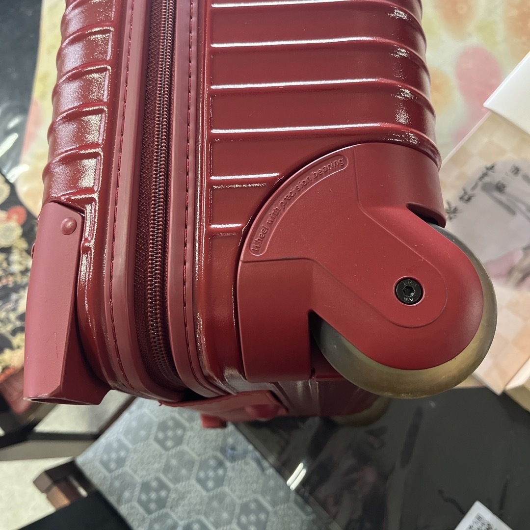 RIMOWA(リモワ)のRIMOWA サルサ　レッド　2輪　廃盤 メンズのバッグ(トラベルバッグ/スーツケース)の商品写真