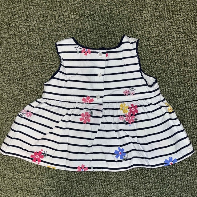 babyGAP(ベビーギャップ)のbaby GAP  タンクトップ キッズ/ベビー/マタニティのベビー服(~85cm)(タンクトップ/キャミソール)の商品写真