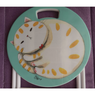 とても可愛い 猫柄 キャット柄 折畳椅子 インテリアにも (=^・^=)♪(スツール)