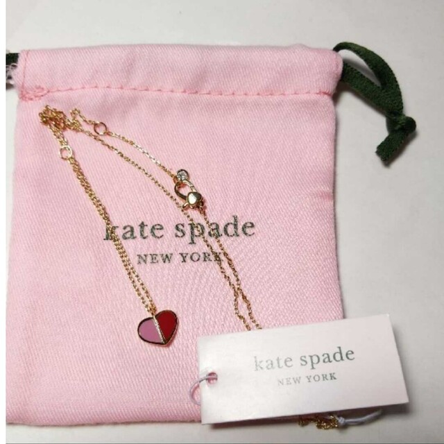 kate spade new york(ケイトスペードニューヨーク)の【新品】ケイトスペード ネックレス　ヘリテージ　マルチレッド　ピンク レディースのアクセサリー(ネックレス)の商品写真