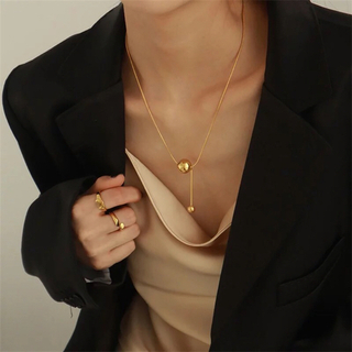 トゥデイフル(TODAYFUL)の【新品】unbalance ball necklace / gold(ネックレス)