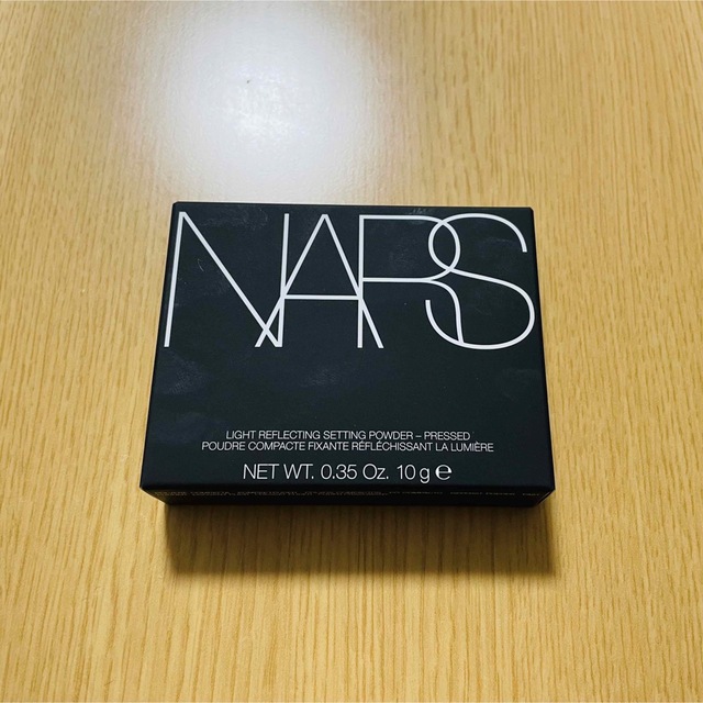 NARS(ナーズ)のナーズ　ライトリフレクティングセッティングパウダー コスメ/美容のベースメイク/化粧品(フェイスパウダー)の商品写真