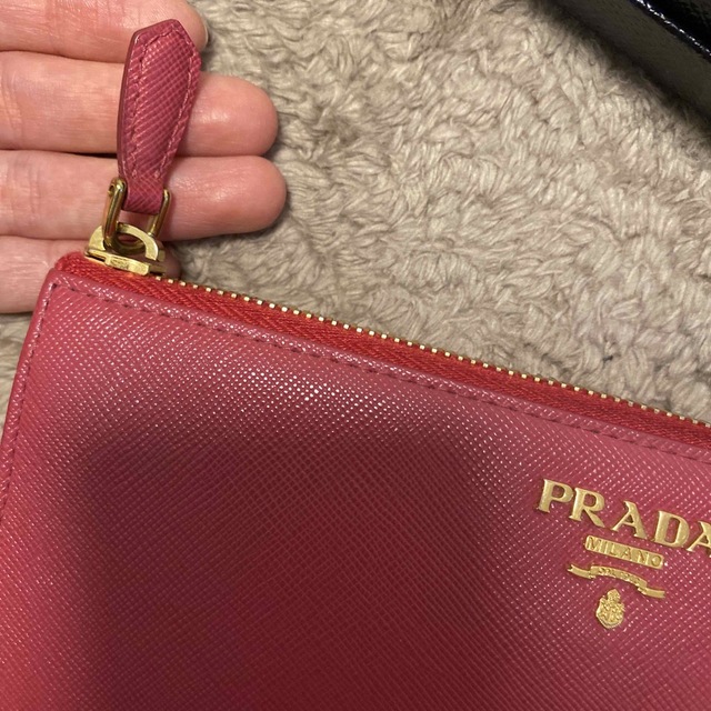 PRADA 財布　長財布