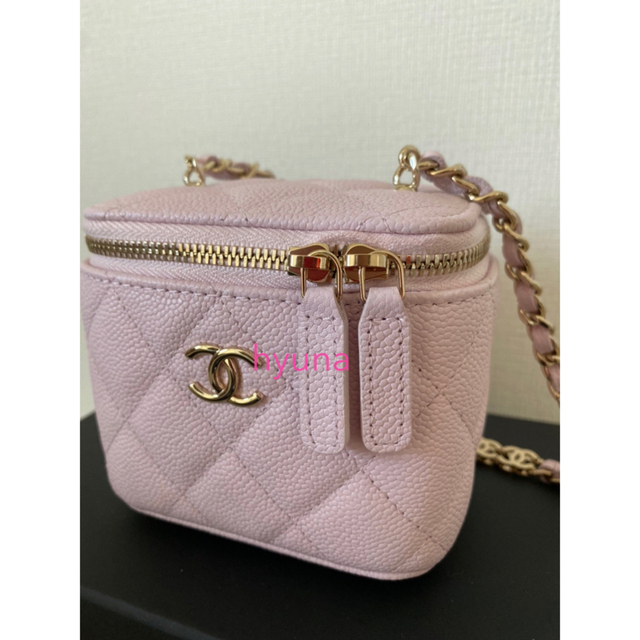 CHANEL(シャネル)のchanel ♡ スモールヴァニティケース ショルダーバッグ 桜ピンク レディースのバッグ(ショルダーバッグ)の商品写真