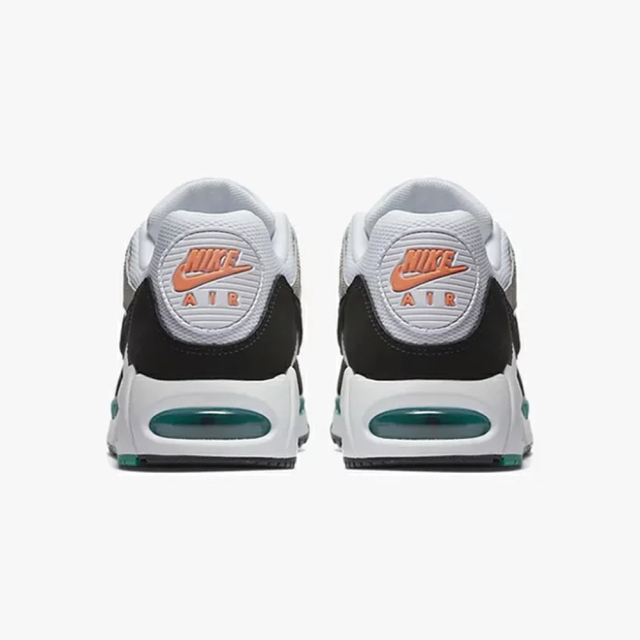 NIKE(ナイキ)の新品 NIKE Air Max Correlate 24.5cm レディースの靴/シューズ(スニーカー)の商品写真